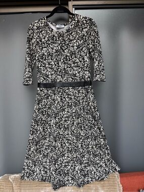 Black & White Graphic Midi Dress with leather-like waist detail